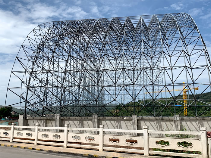 成都山寨礦儲煤棚網架